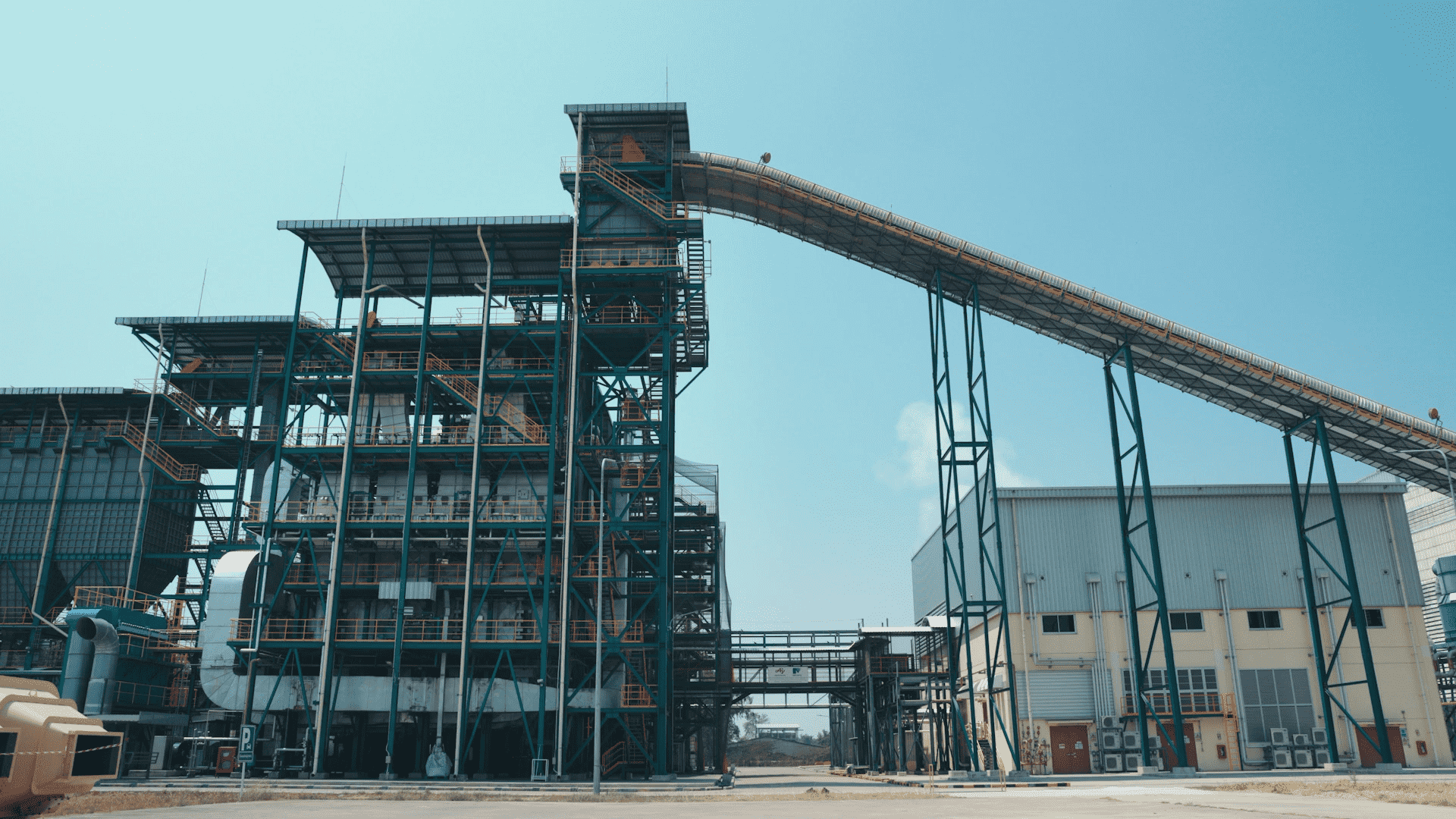 カンペンペット工場 コジェネレーションシステム 全景